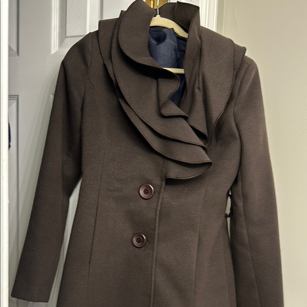 Elegant Brown Women's Coat